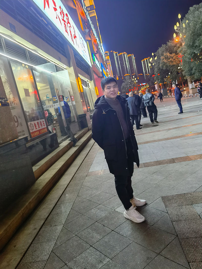 陈渝.jpg
